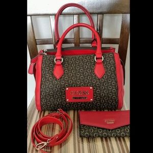 Guess pures with matching wallet